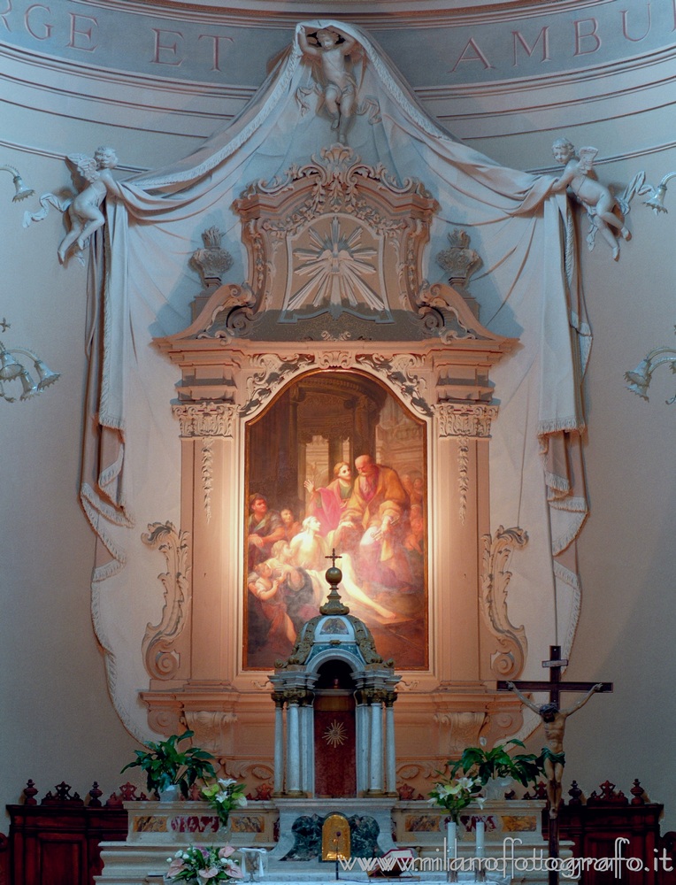 San Giovanni in Marignano (Rimini, Italy) - Main altar of the Church of St. Peter